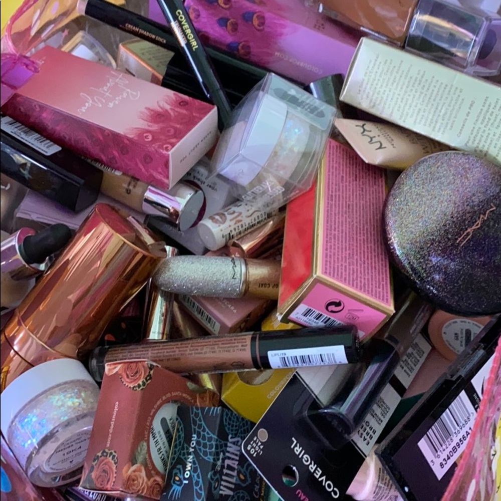 Mystery makeup box